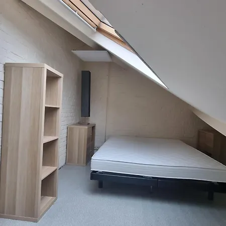 Les Ormes Apartment *